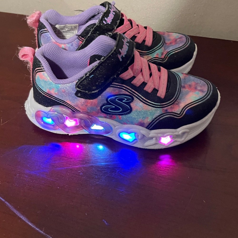 Skechers Heart Light Up Sneakers